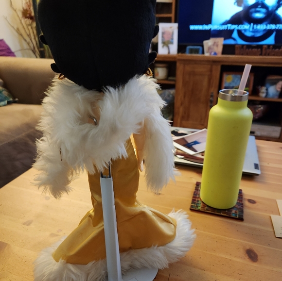 Betty Boop Doll, vintage, gold formal dress with shawl - Picture 2 of 4